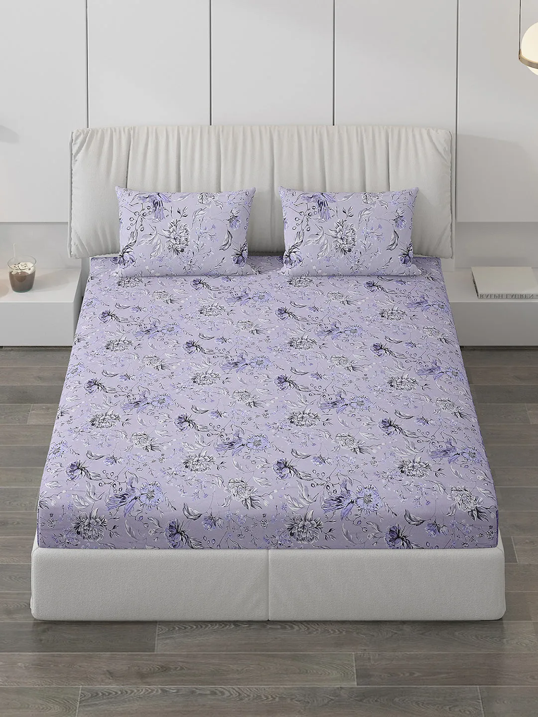 120 GSM  Polyester Double Bed Bedsheet with 2 Pillow Covers