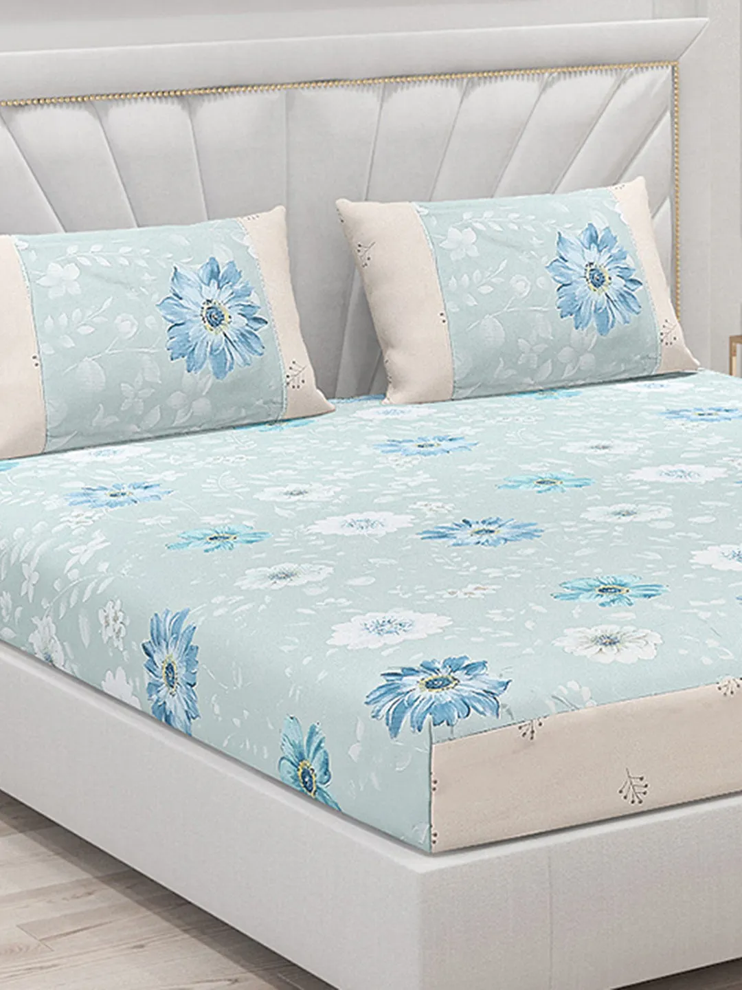 130 GSM Polyester Double Bed Bedsheet with 2 Pillow Covers