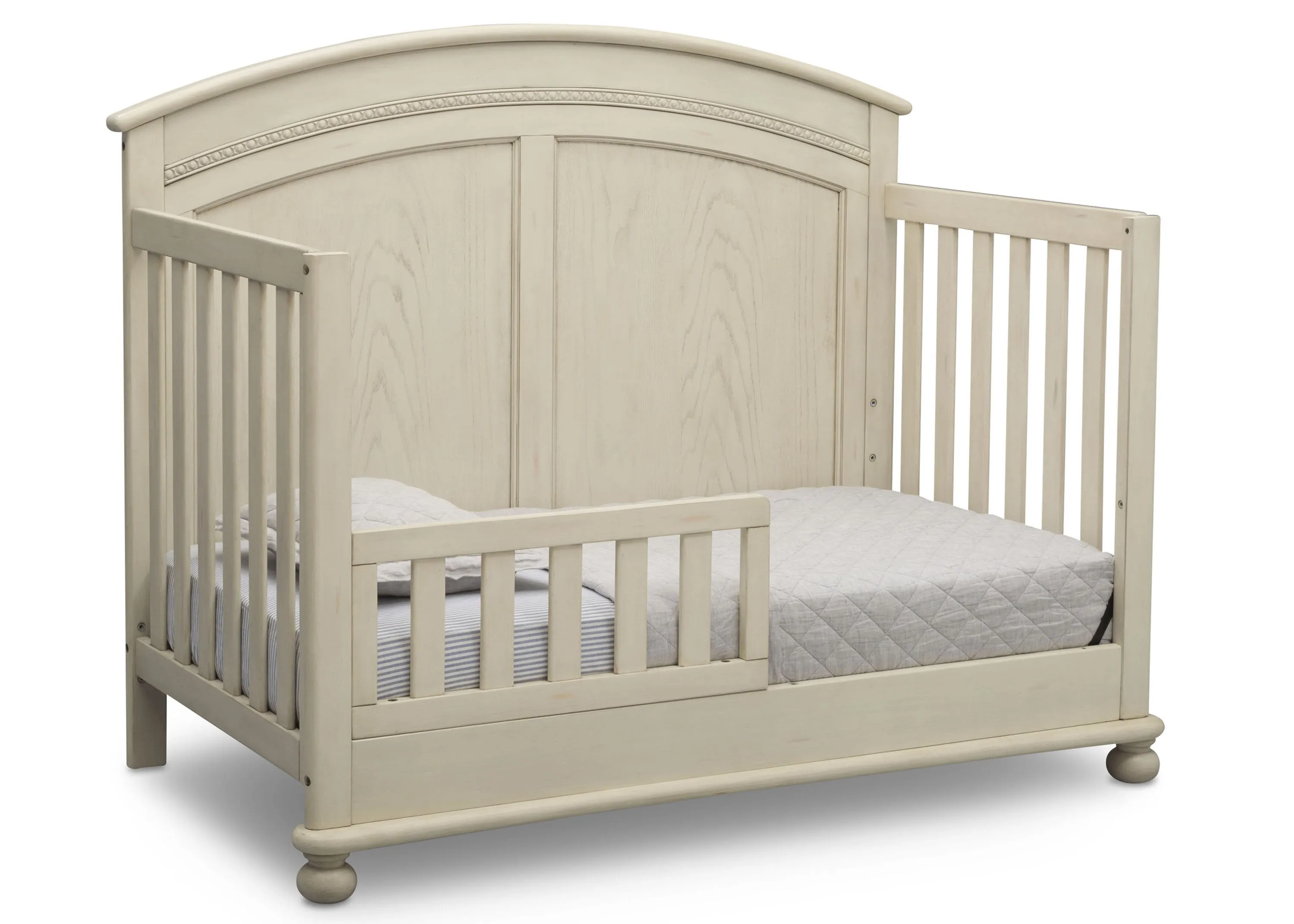 Ainsworth 4-in-1 Convertible Crib