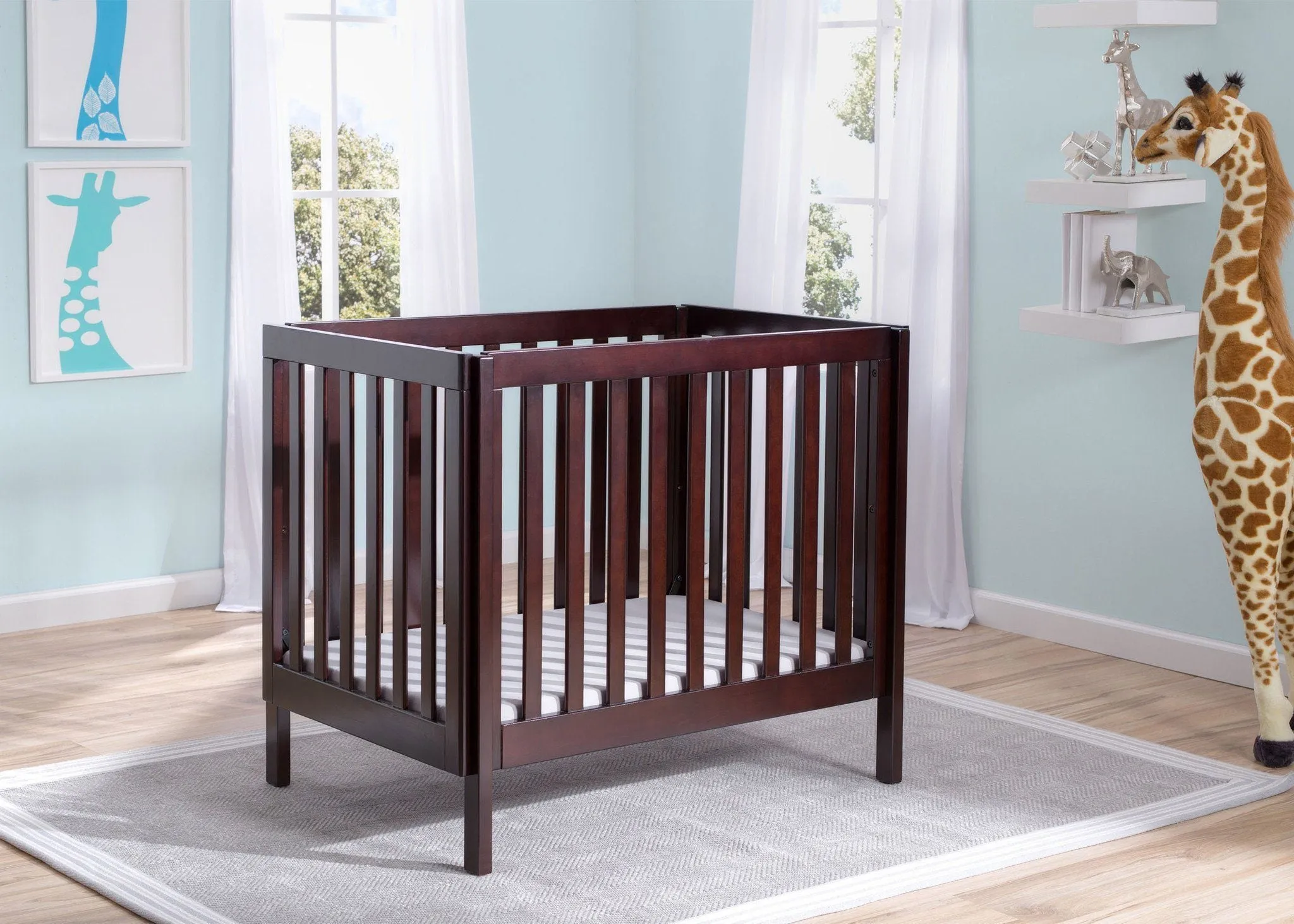 Bennington Elite Mini Crib with Mattress