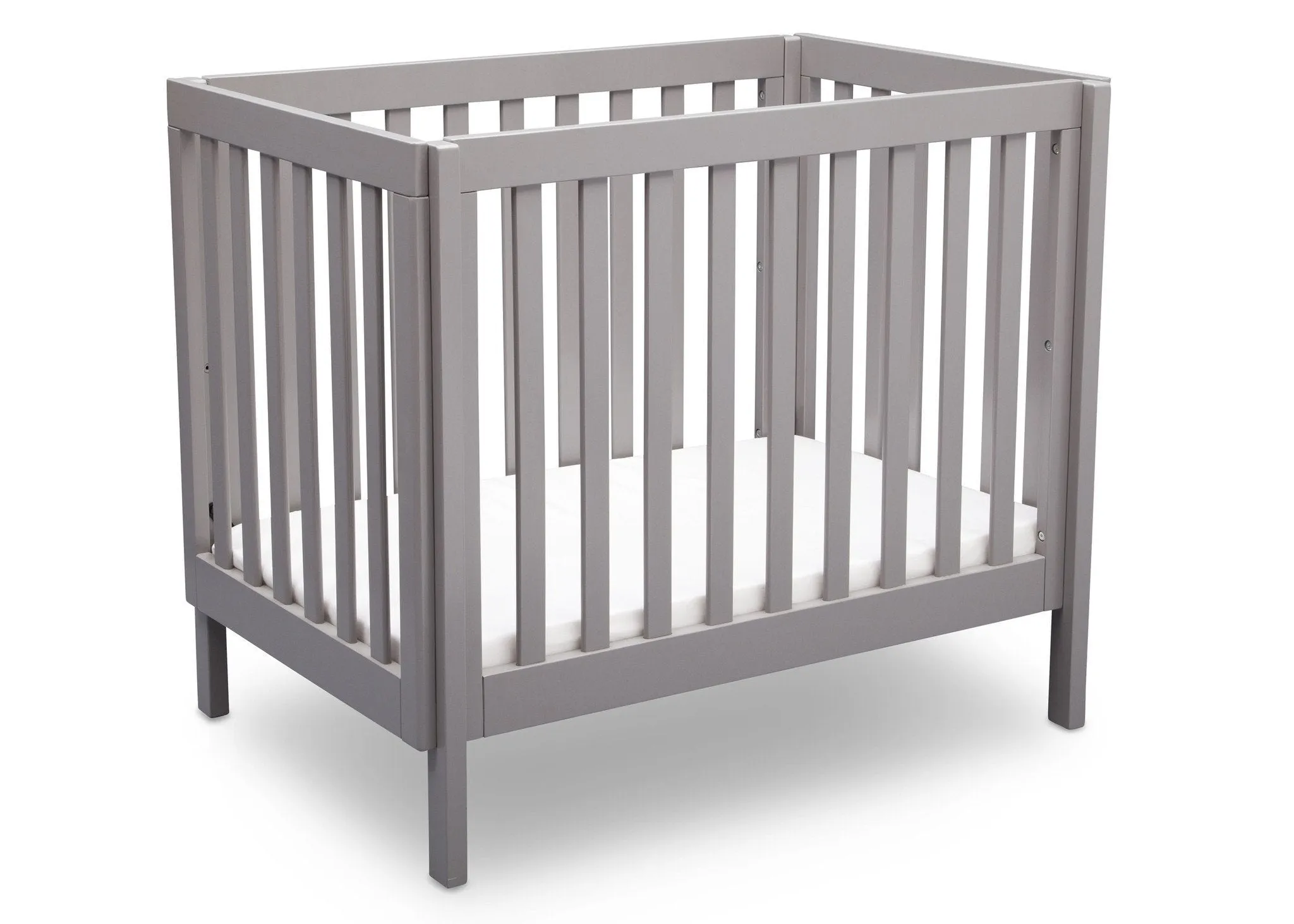 Bennington Elite Mini Crib with Mattress