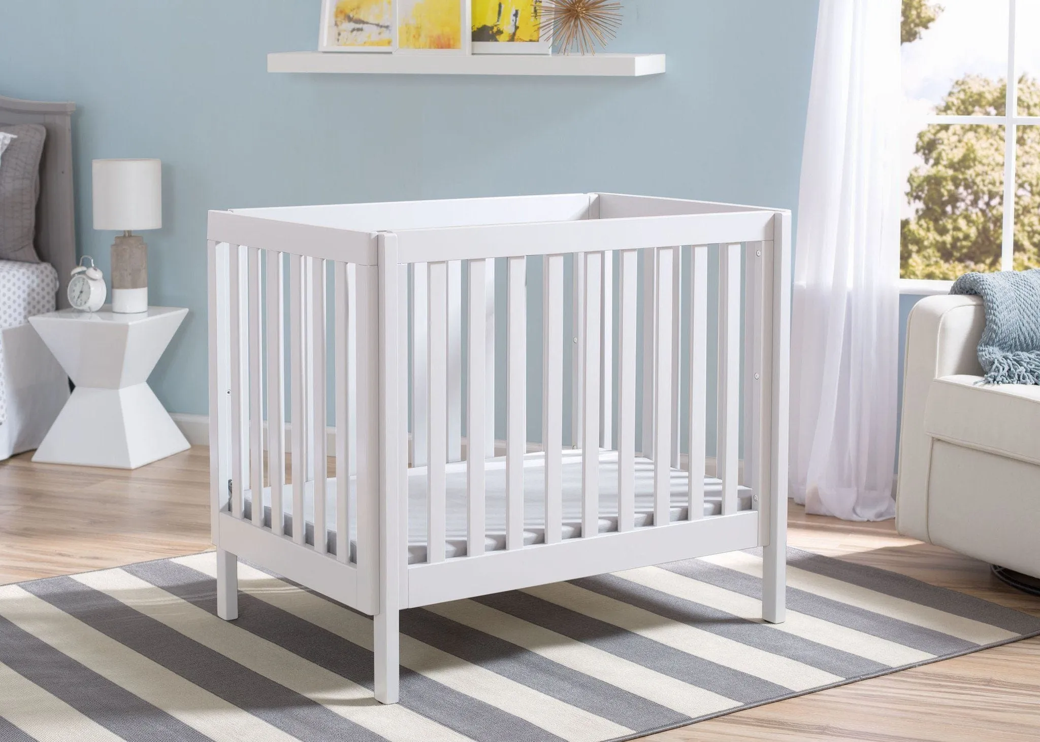 Bennington Elite Mini Crib with Mattress