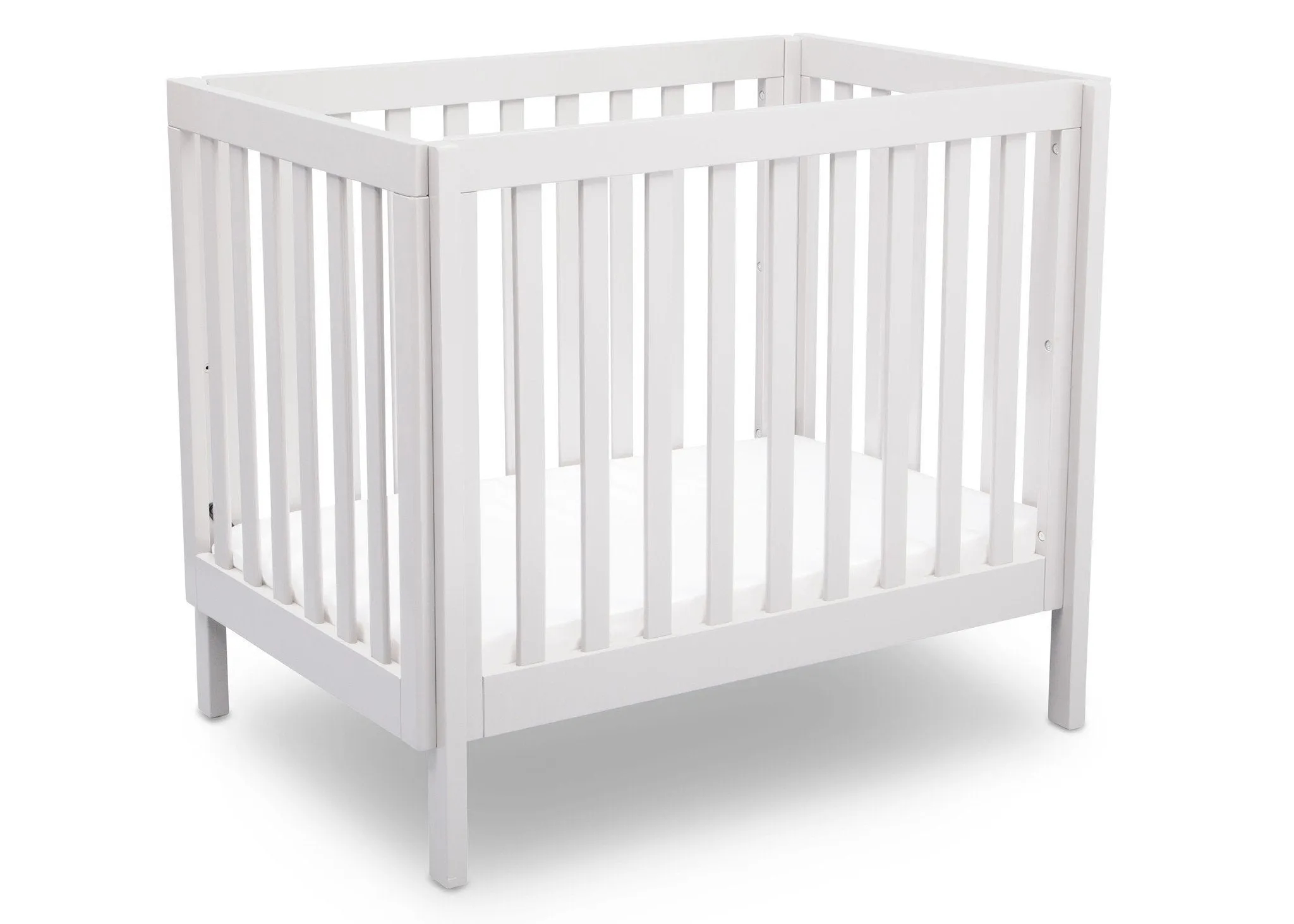 Bennington Elite Mini Crib with Mattress