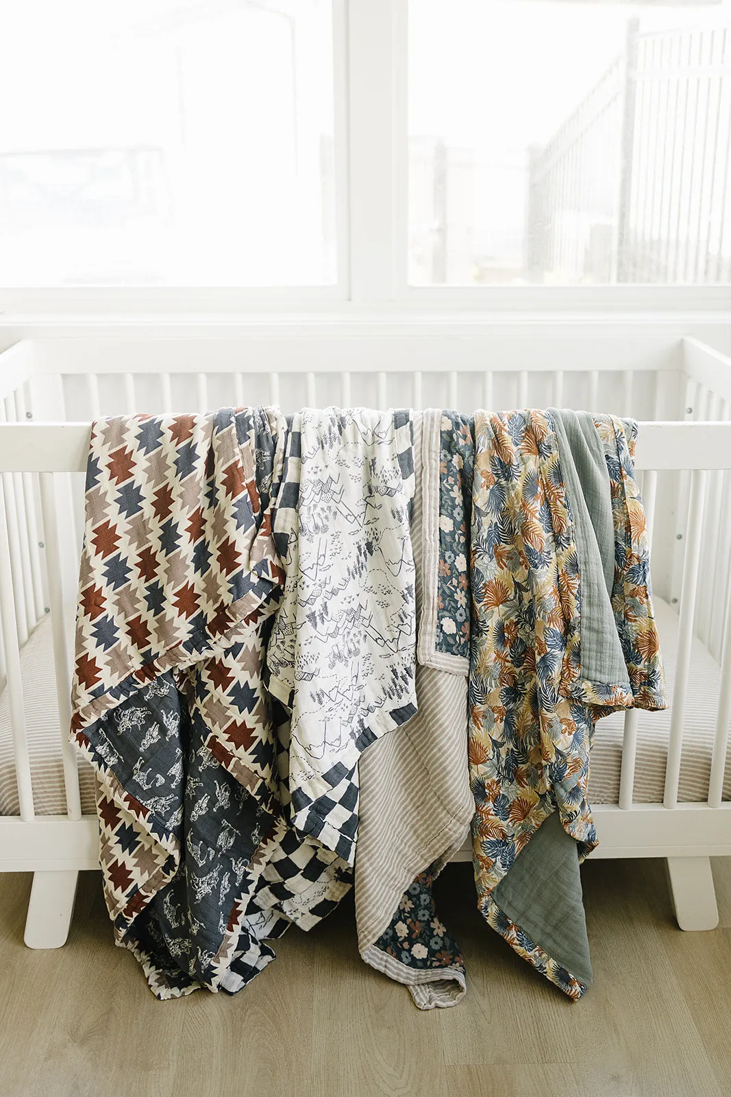 Charcoal Checkered   Summit Muslin Quilt