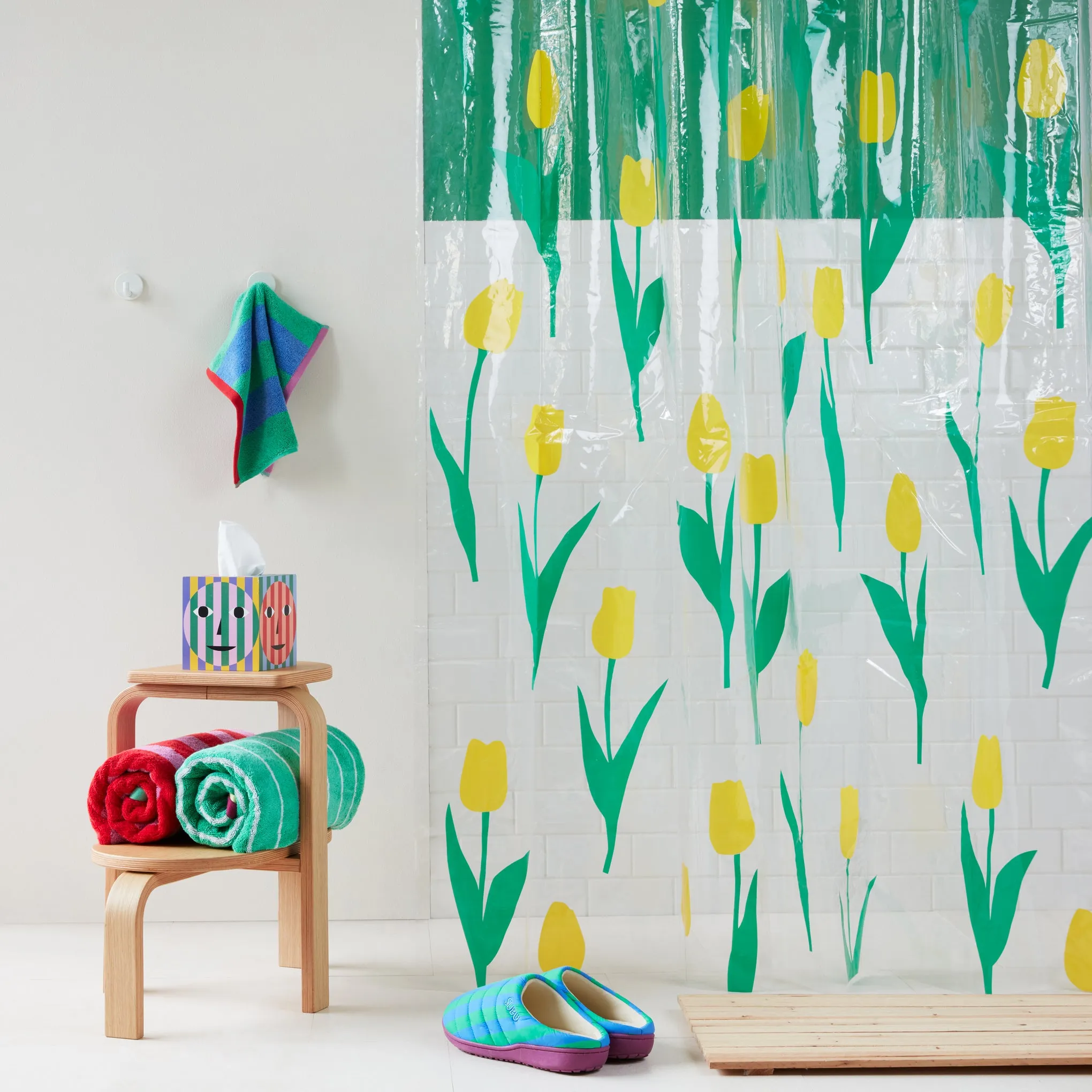 Dusen Dusen Tulip Shower Curtain