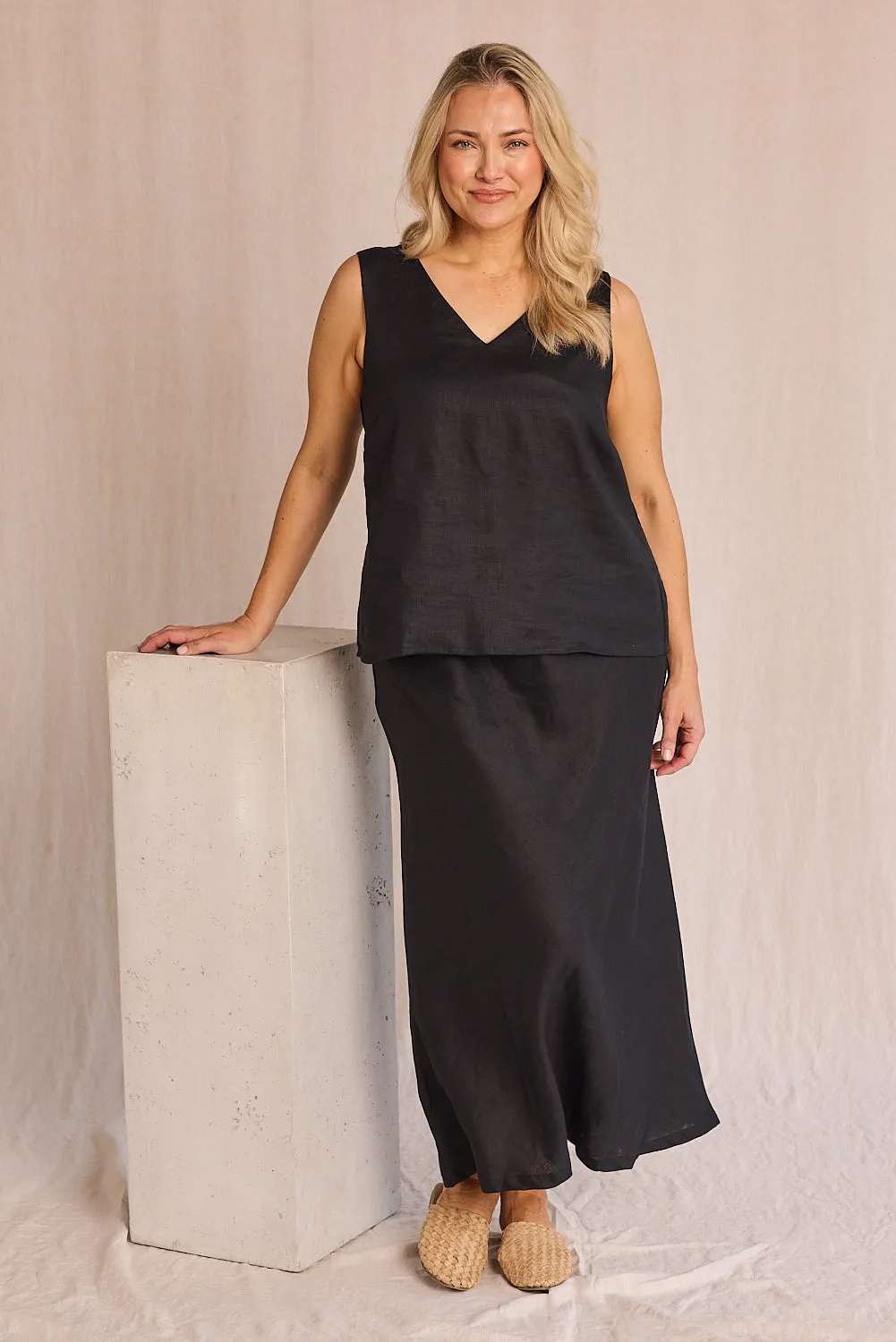 Ember Linen Cami in Black