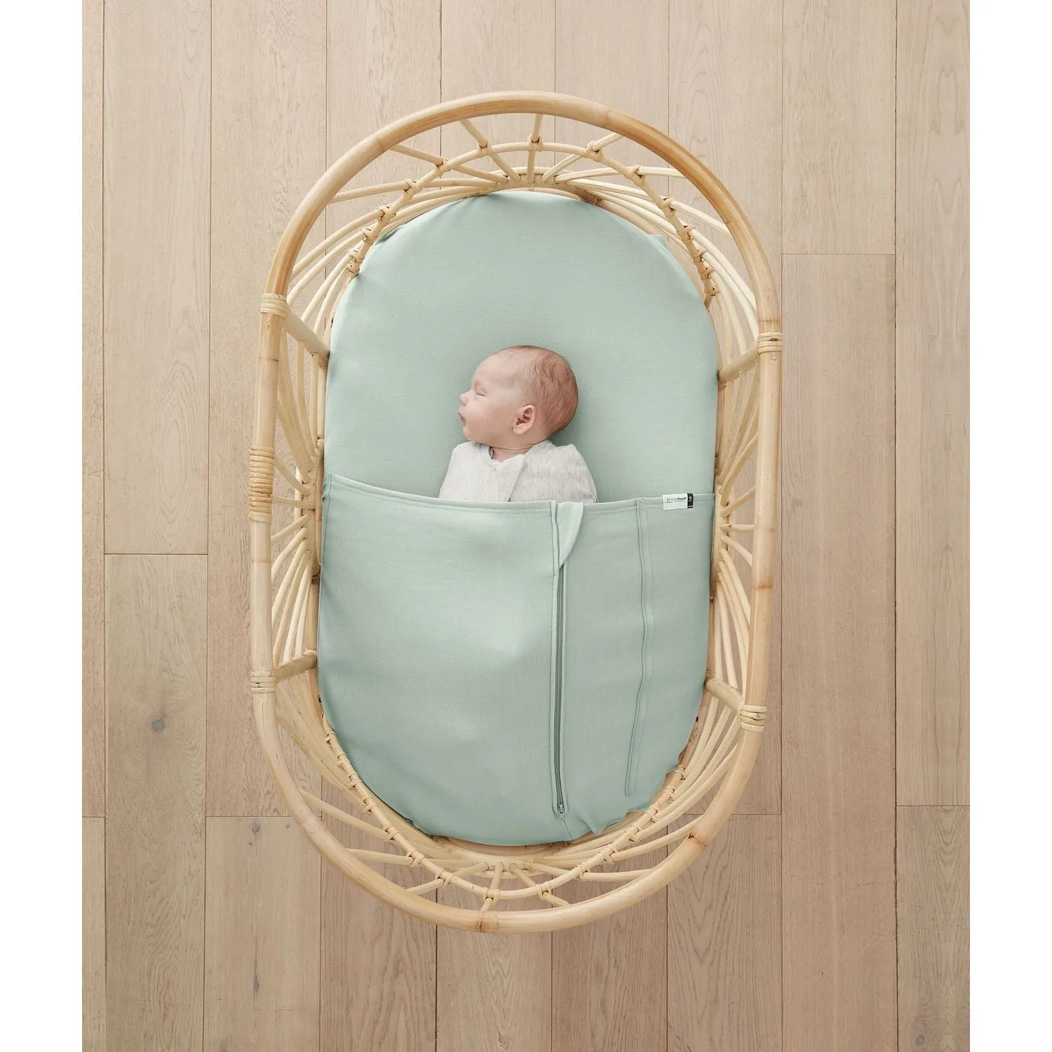 ergoPouch Bassinet Tuck Sheet - Sage