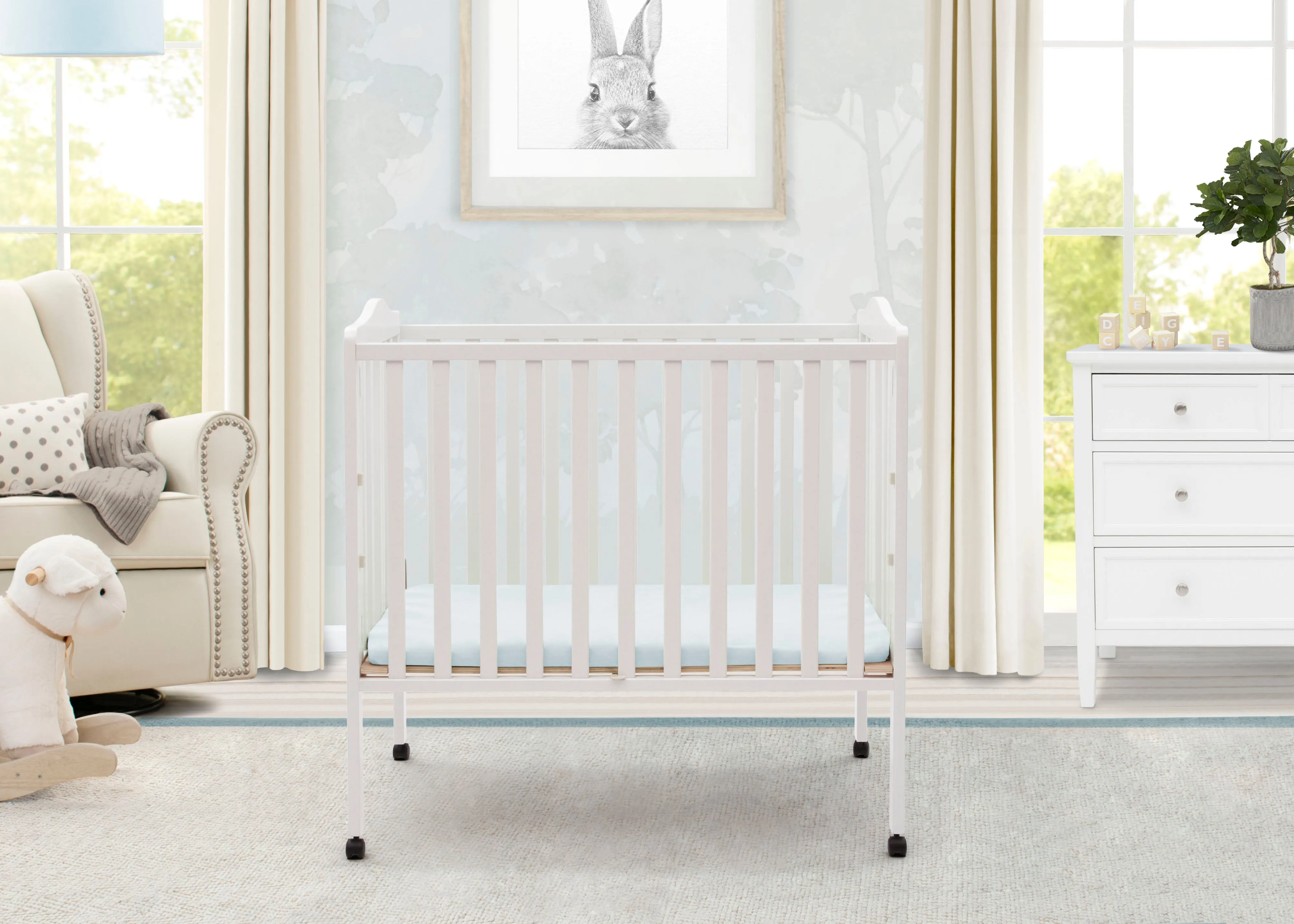 Folding Portable Mini Baby Crib with 1.5-inch Mattress