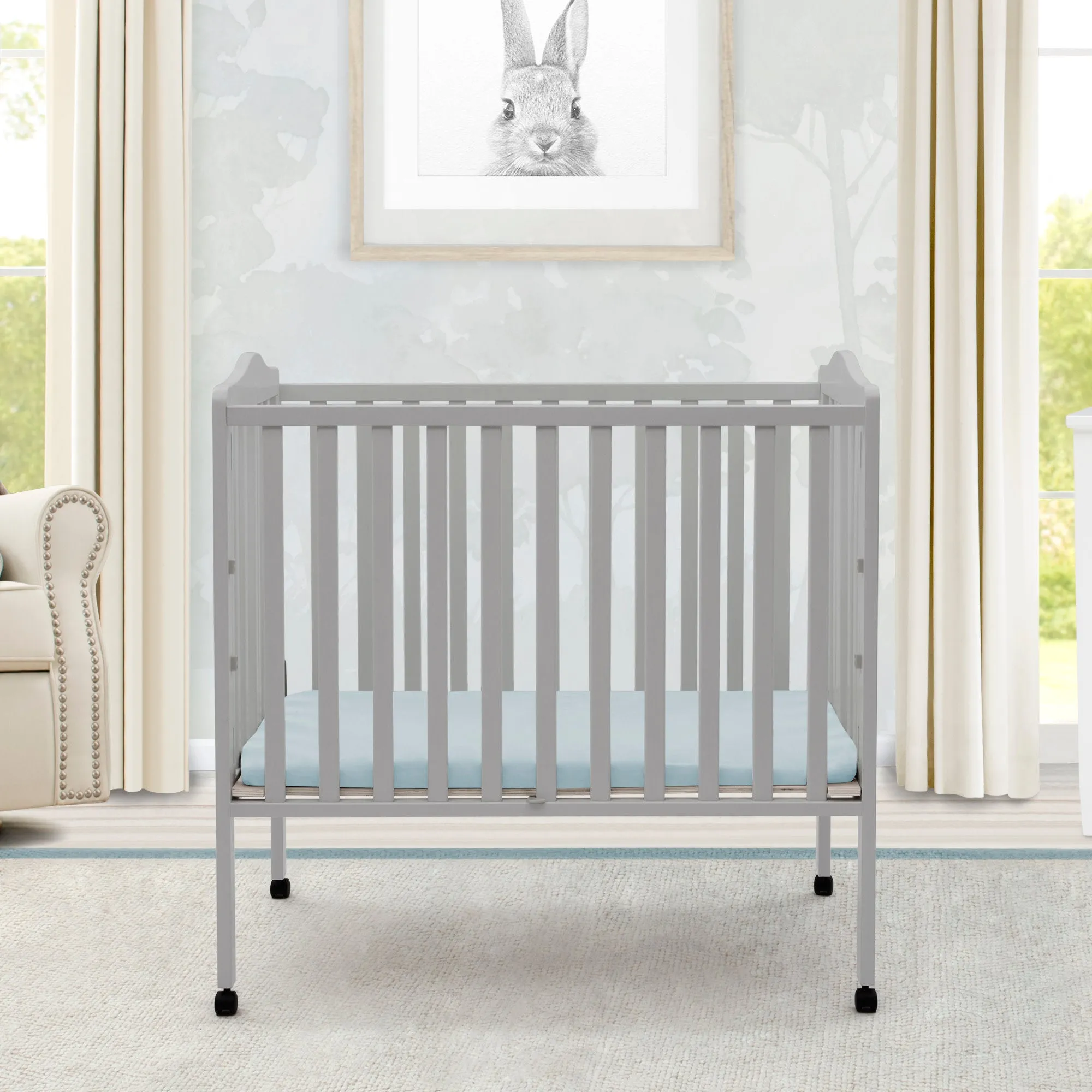 Folding Portable Mini Baby Crib with 1.5-inch Mattress