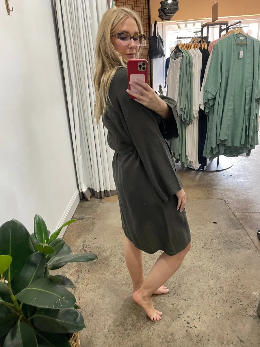 Linen Bathrobe - Charcoal