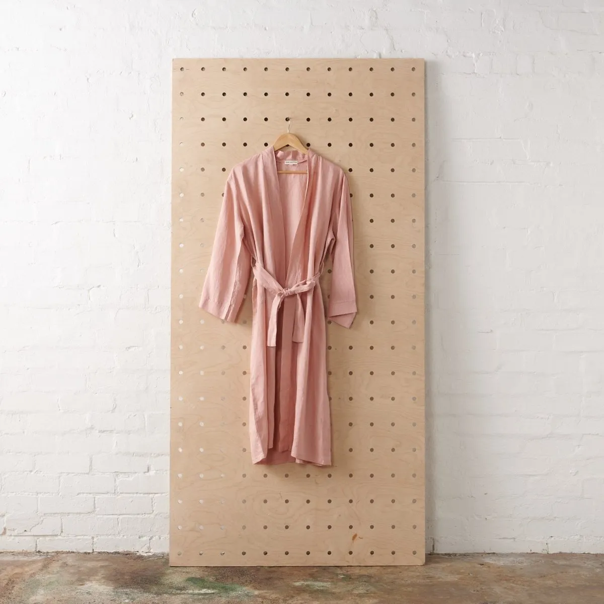 Linen Bathrobe - Pink (Long)