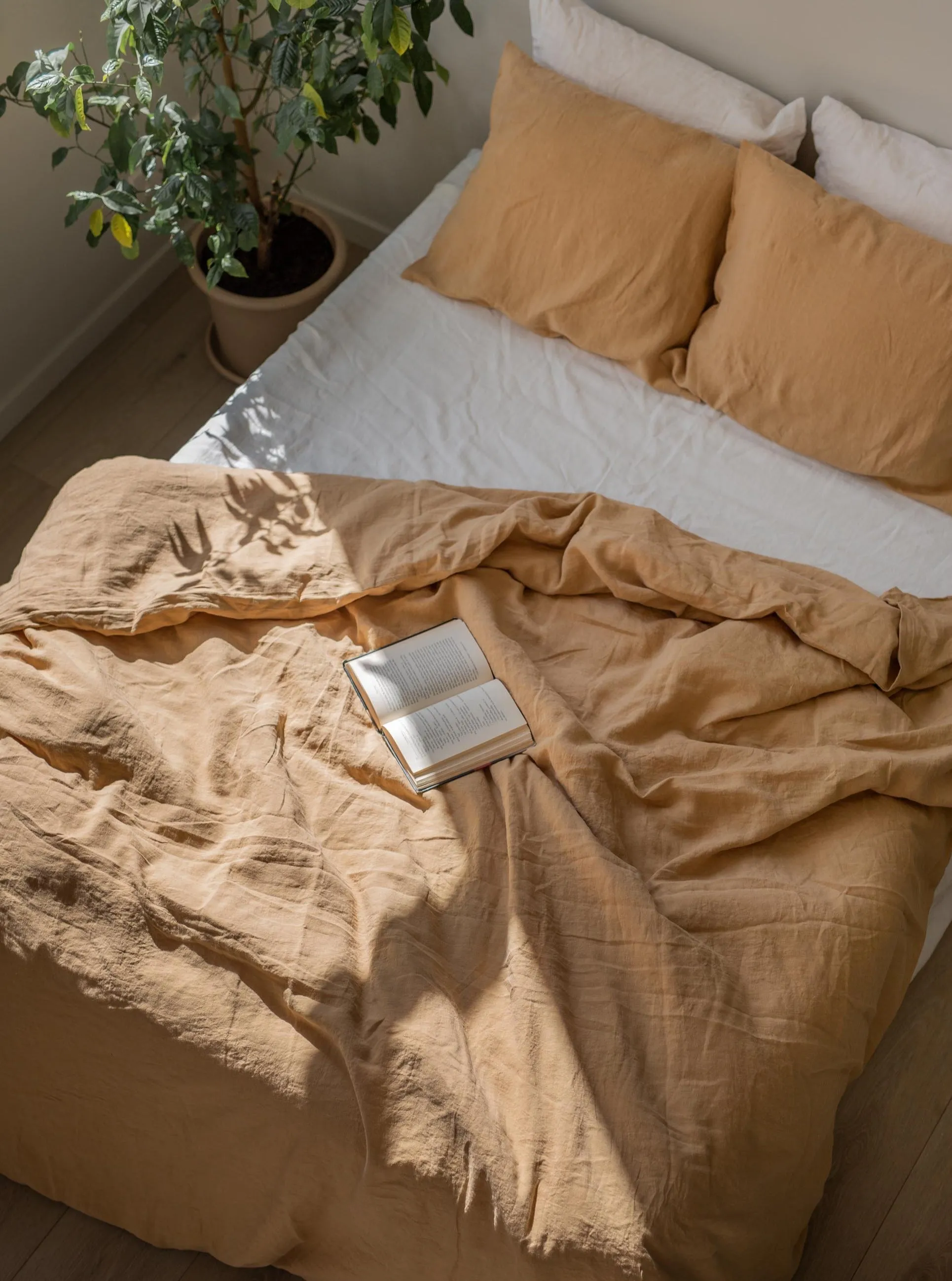 Linen Bedding Set - Mustard