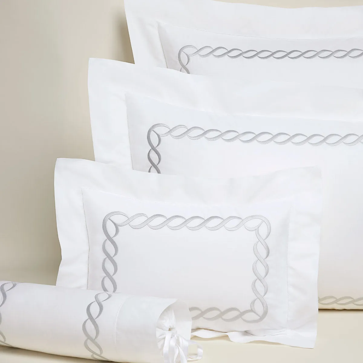 'Treccia Moderno' Bed Linen Collection by Pratesi