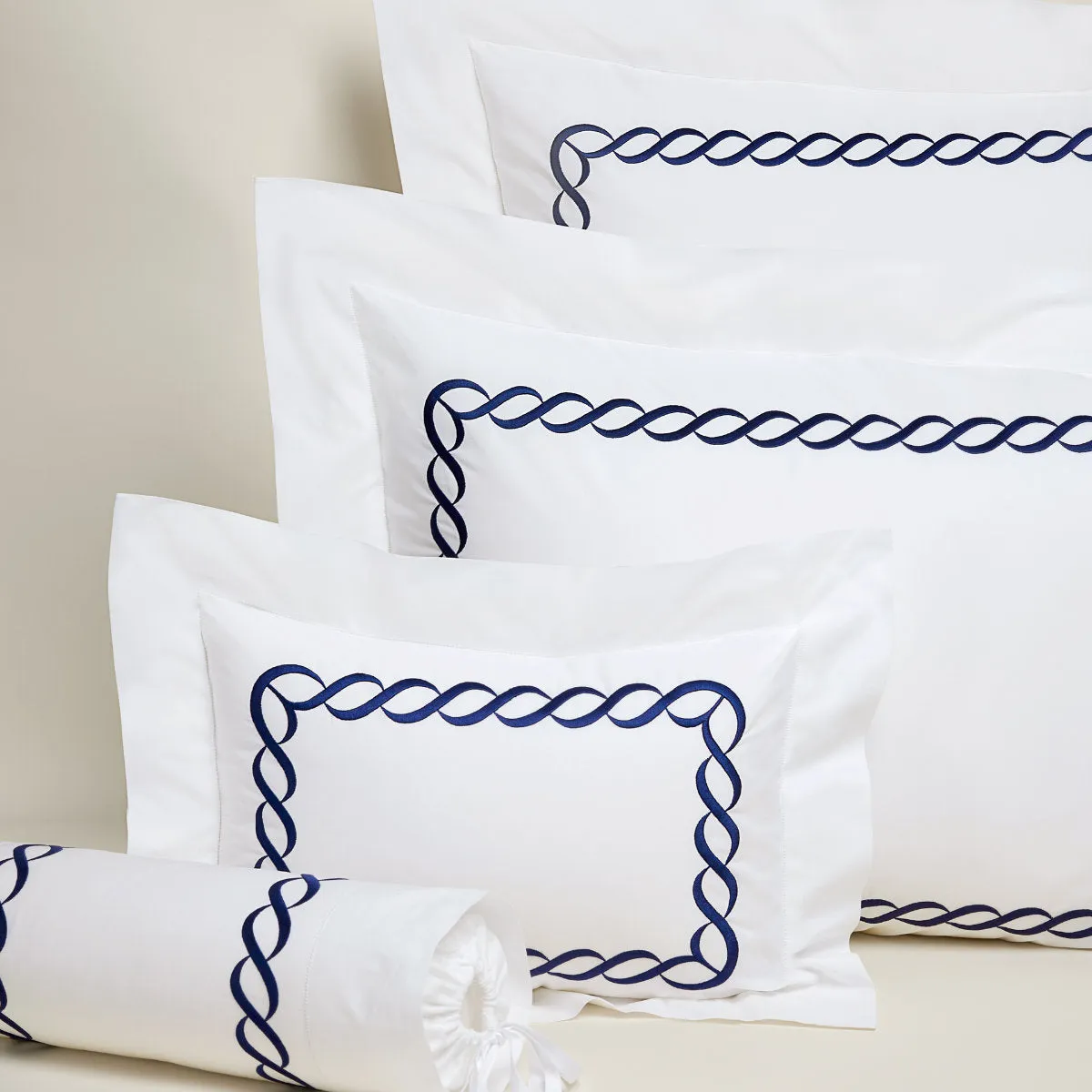 'Treccia Moderno' Bed Linen Collection by Pratesi